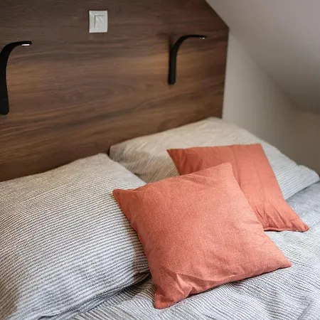 Lägenhetshotell Apartsee Wellness 3*