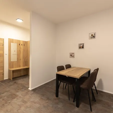 Aparthotel Apartsee Wellness Plzen