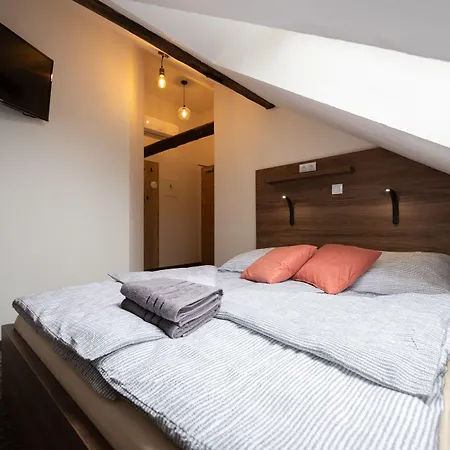 Apartsee Wellness 3*