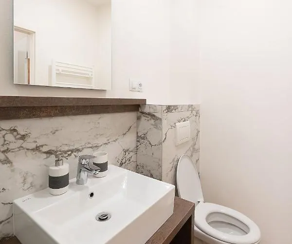 Lejlighedshotel Apartsee Wellness 3*