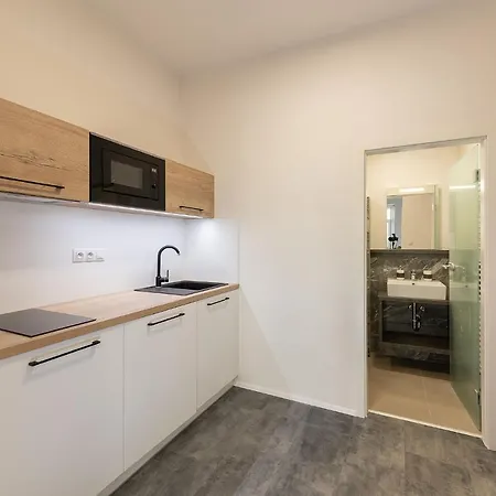 Apartsee Wellness Aparthotel