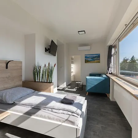 Apartsee Wellness 3*